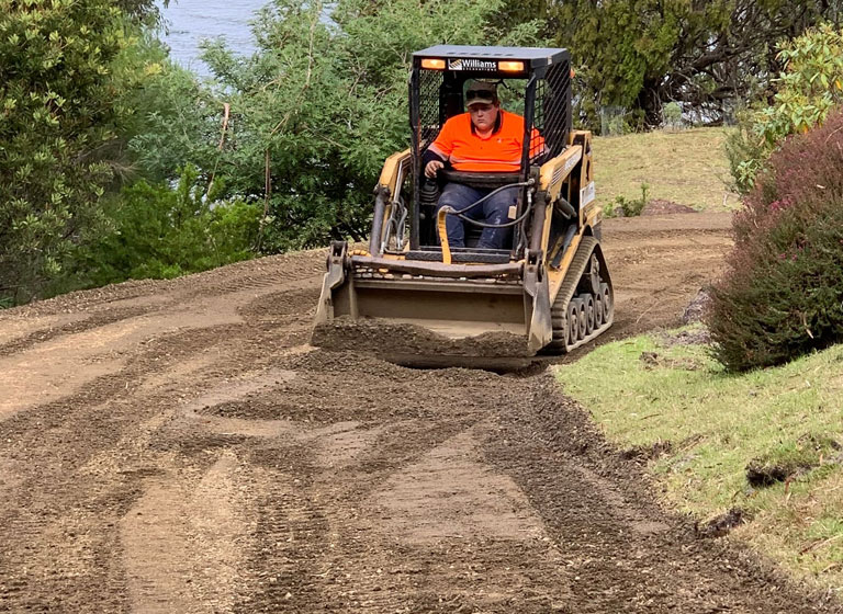 earthmovers-and-excavators-hobart